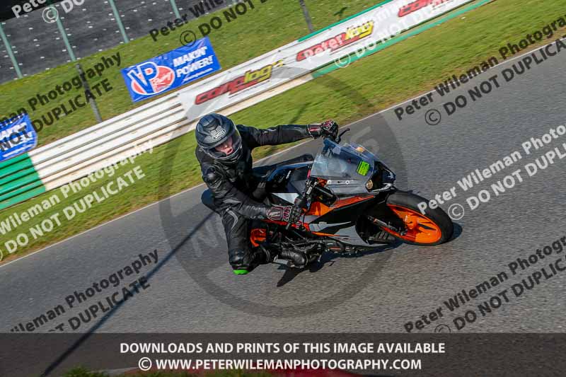 PJM Wedding Photography;enduro digital images;event digital images;eventdigitalimages;mallory park;mallory park photographs;mallory park trackday;mallory park trackday photographs;no limits trackdays;peter wileman photography;racing digital images;trackday digital images;trackday photos